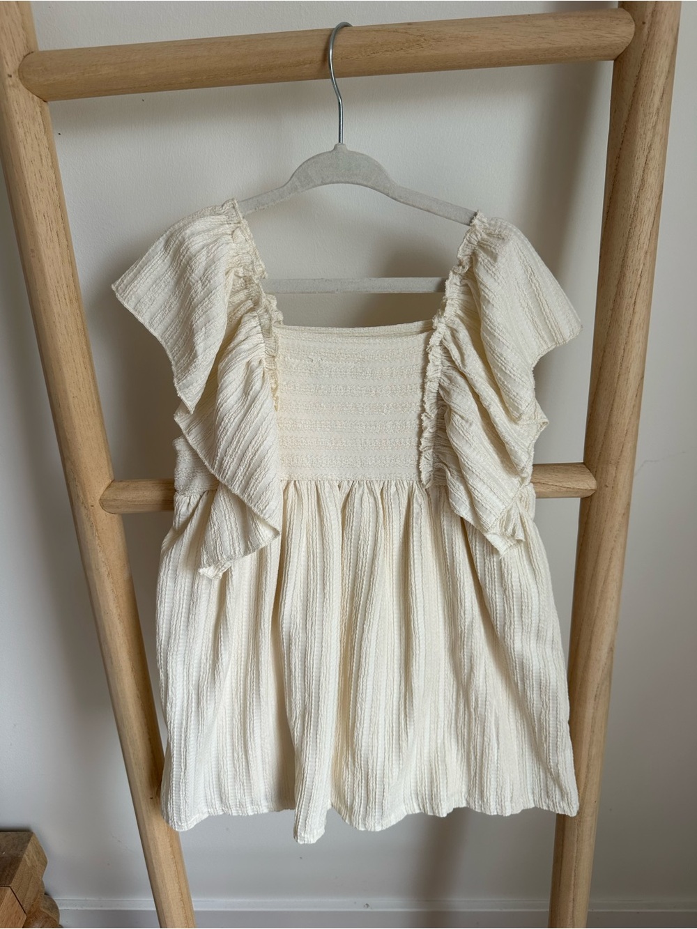 Ivory Ruffle Sleeve Textured Dress - Picture 4 of 4